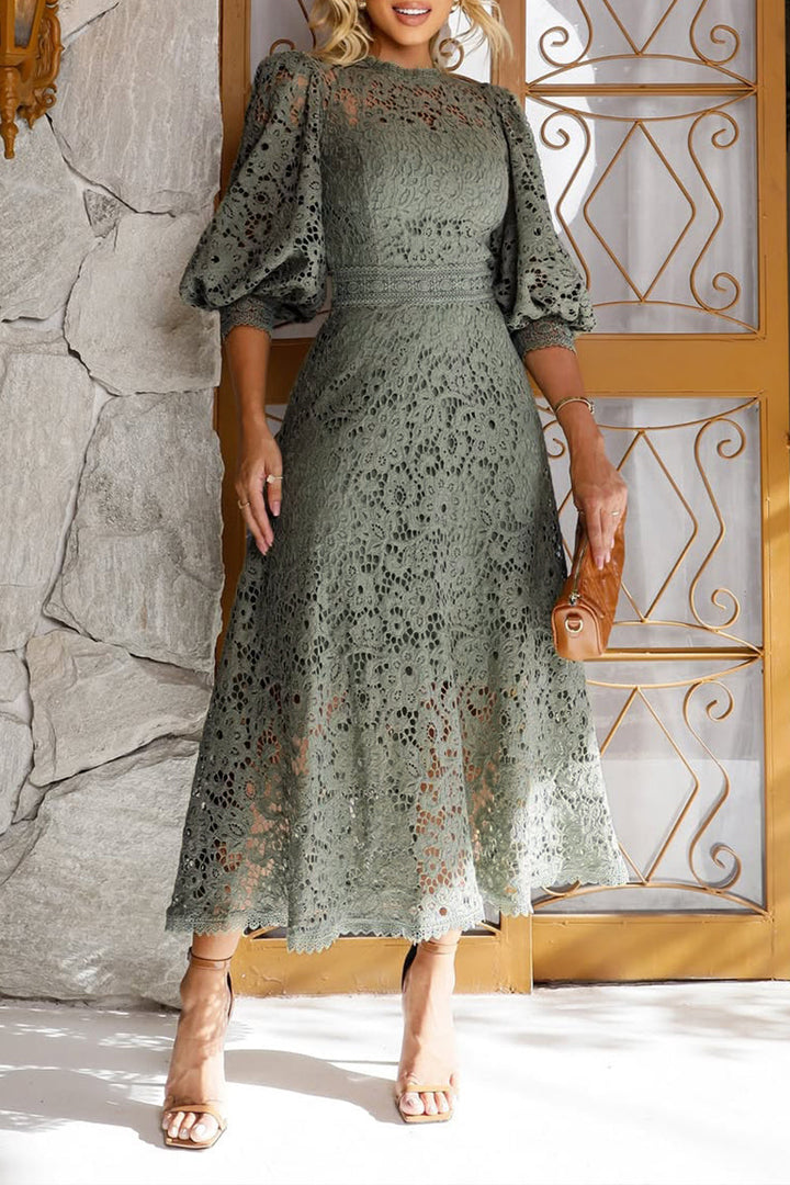 Elvaré | Lace Midi Dress