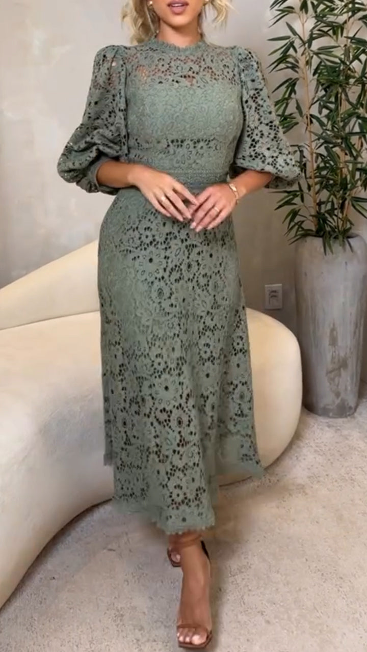 Elvaré | Lace Midi Dress