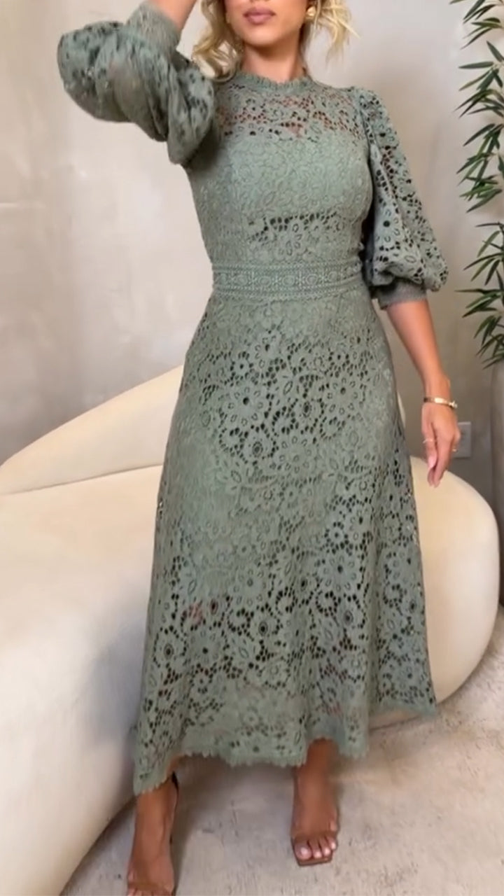 Elvaré | Lace Midi Dress