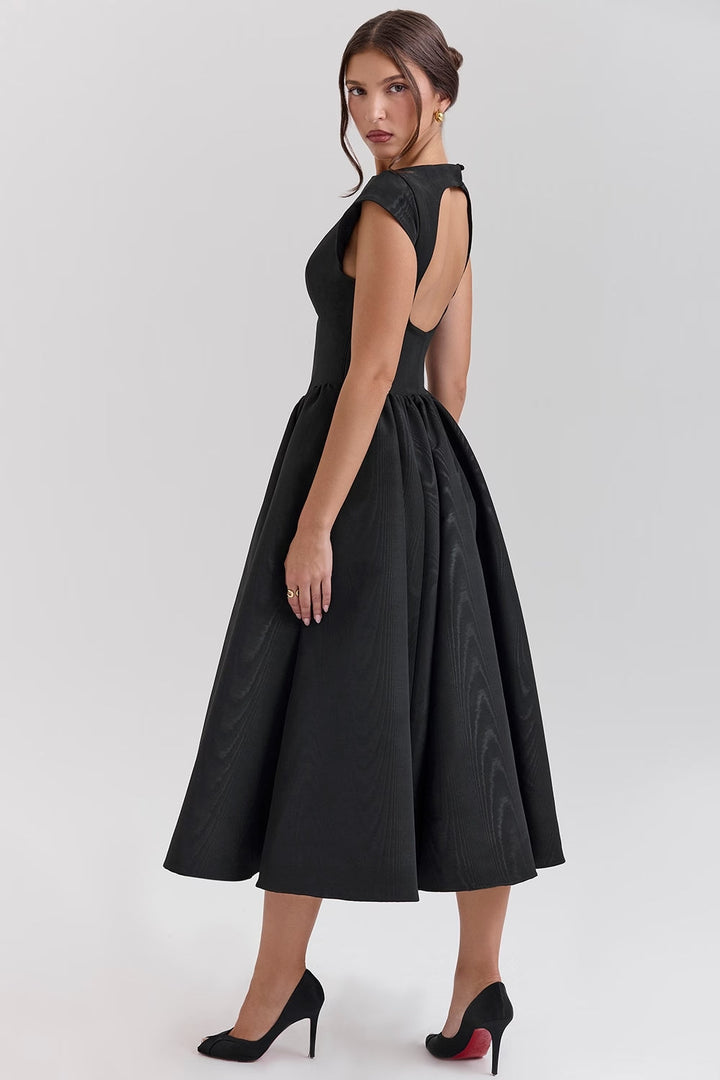 Lola | Elegant Maxi Dress