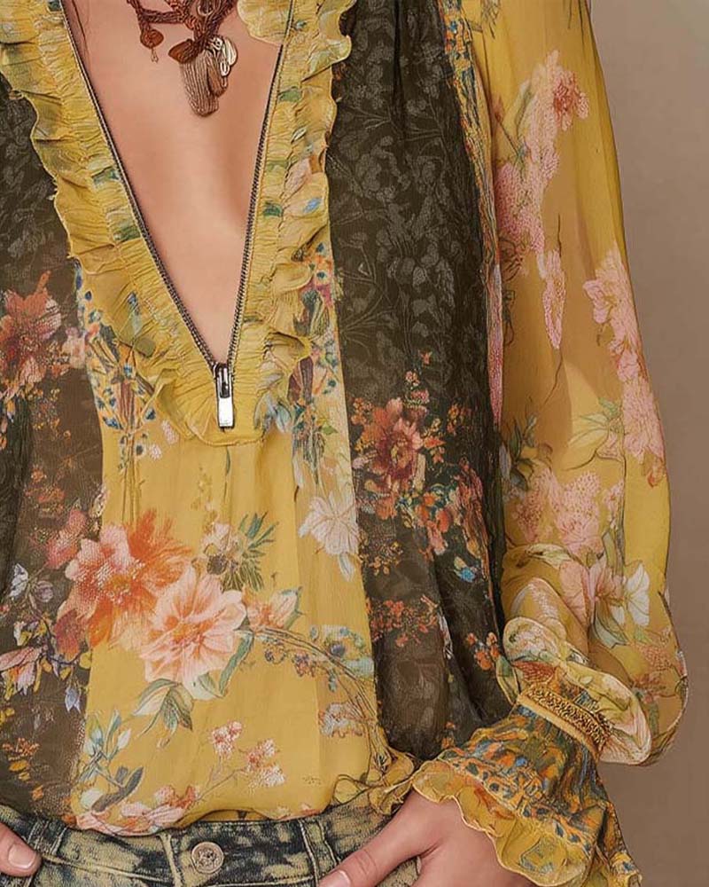 Solira | Floral Zip Blouse