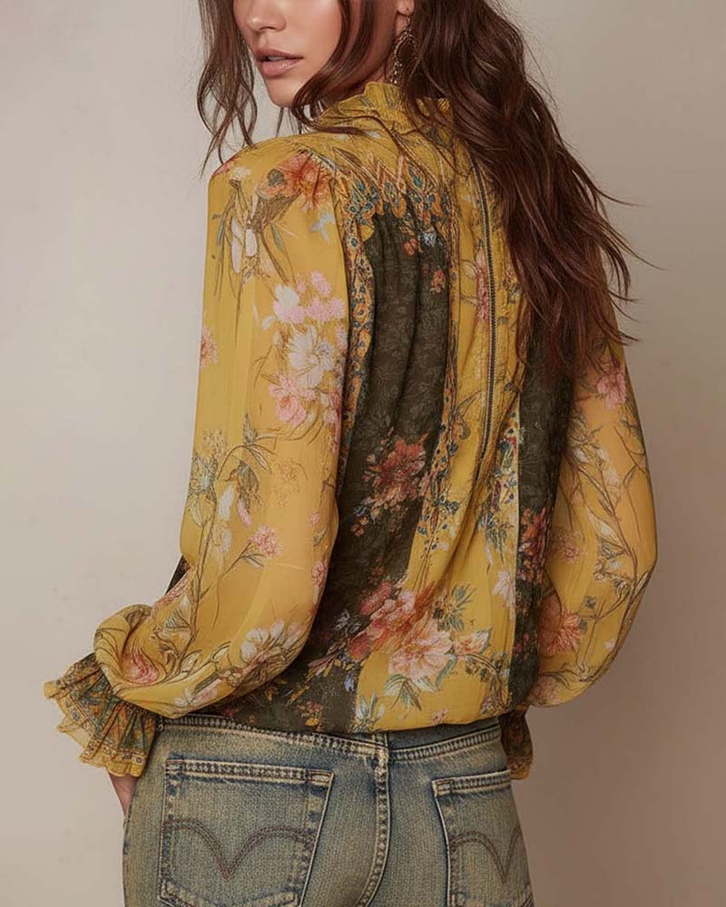 Solira | Floral Zip Blouse