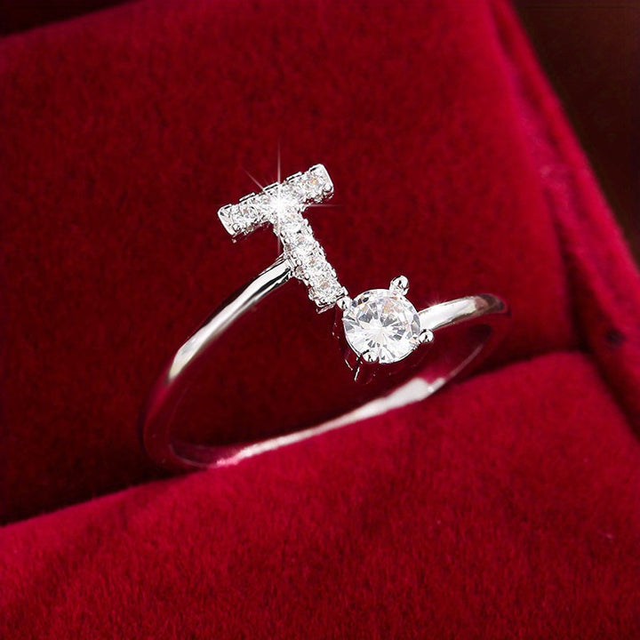 Avery | Initial Ring