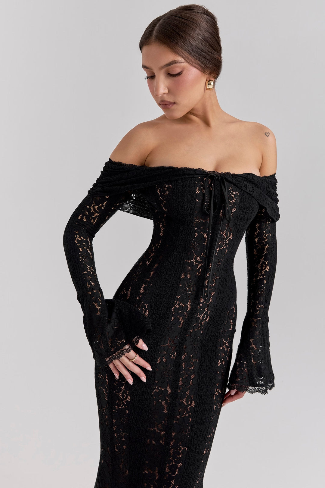 Cécile | Lace Off-Shoulder Maxi Dress