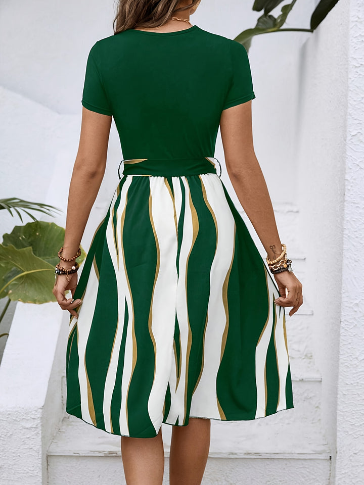Vera | Robe Géométrique Ceinturée