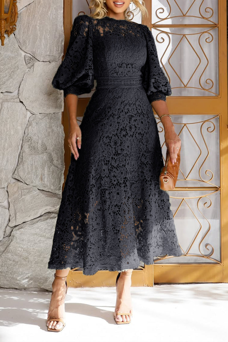 Elvaré | Lace Midi Dress