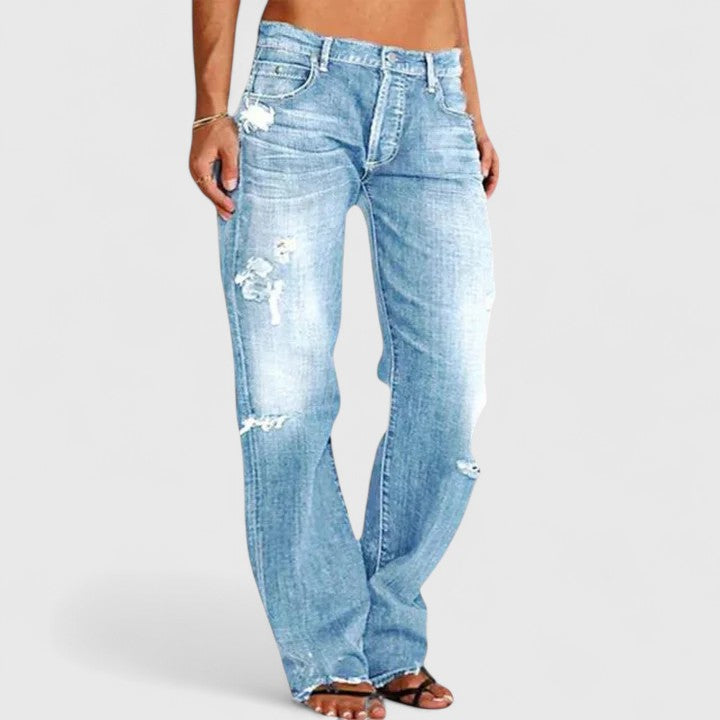 Kim | Distressed Jeans