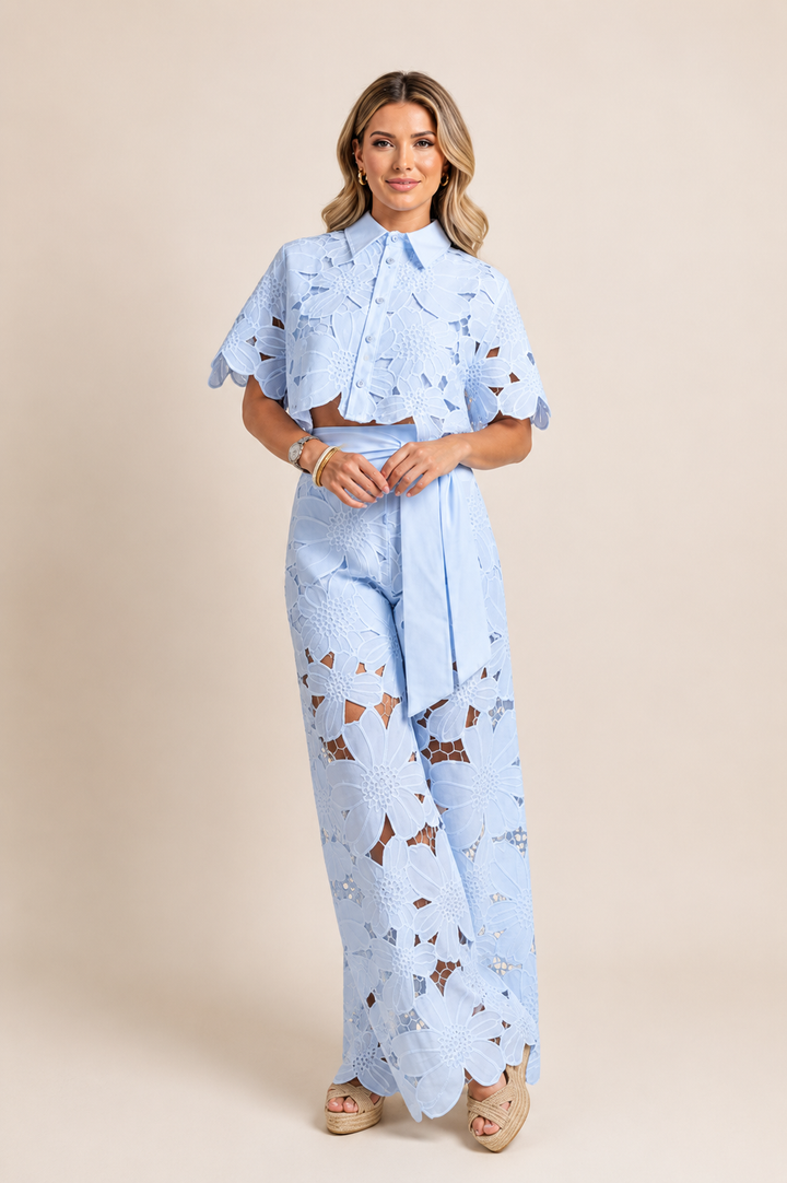 Avenya | Embroidered Set