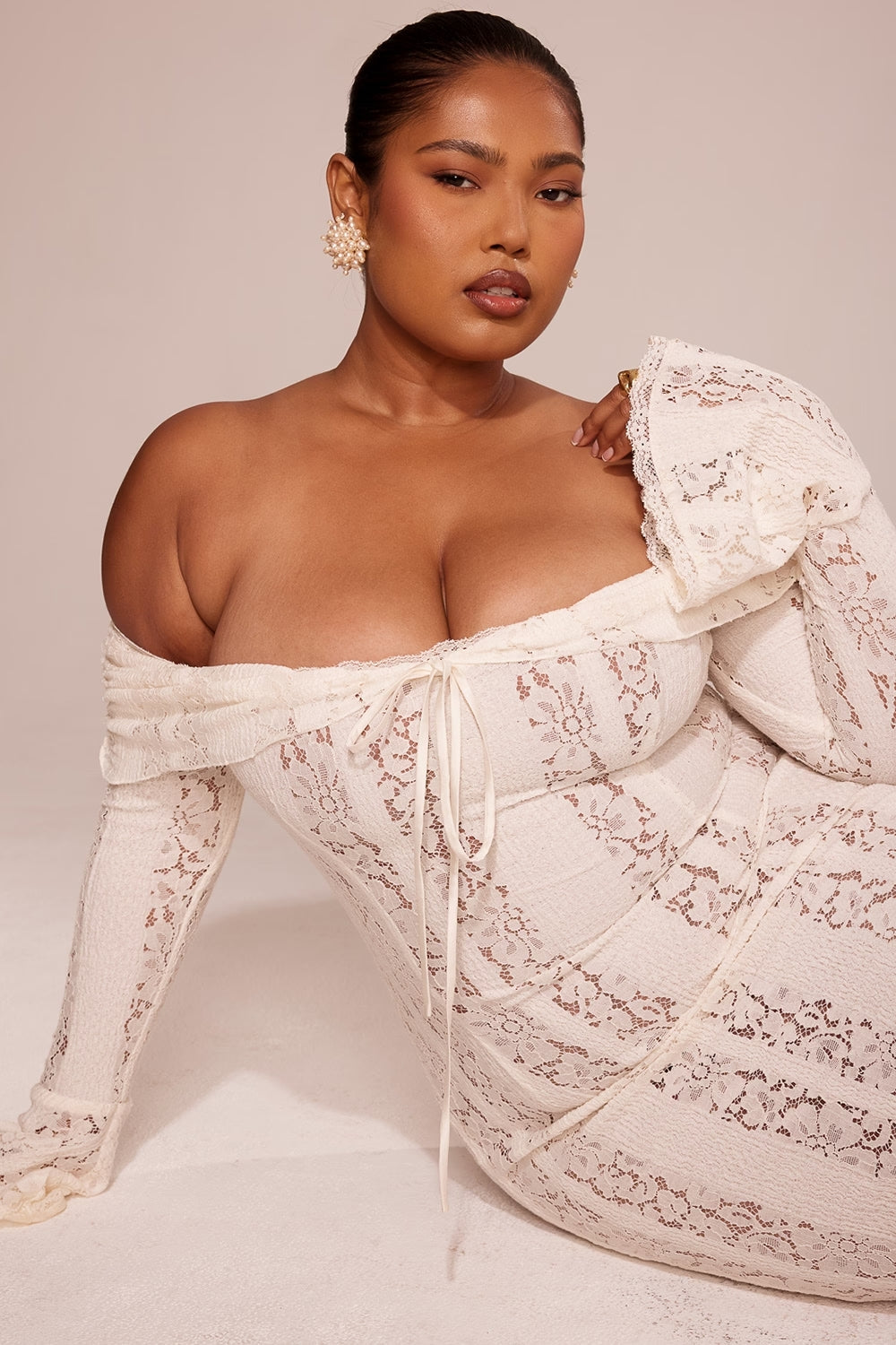 Cécile | Lace Off-Shoulder Maxi Dress