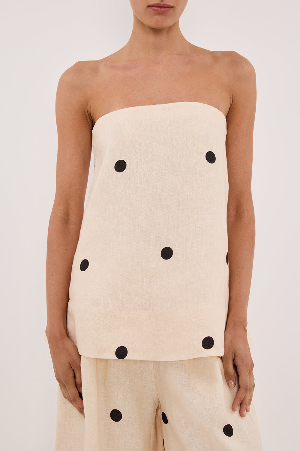 Set with High-Waisted Pants and Strapless Top