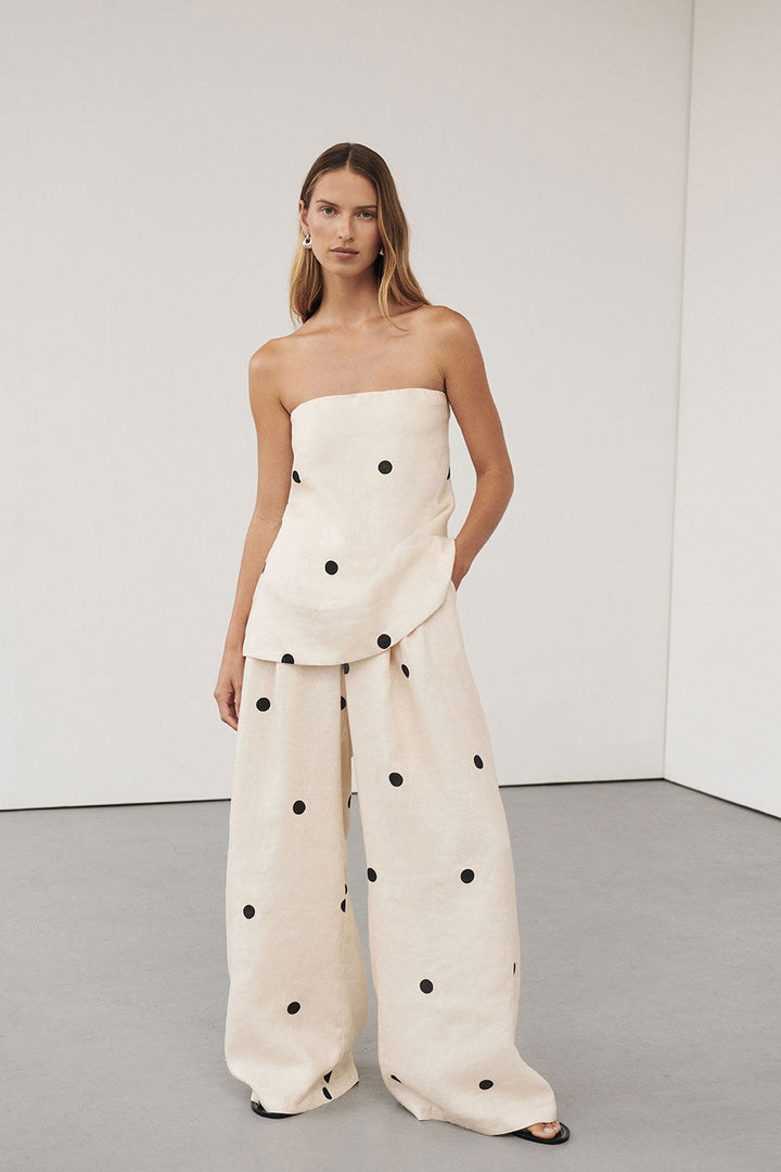 Set with High-Waisted Pants and Strapless Top