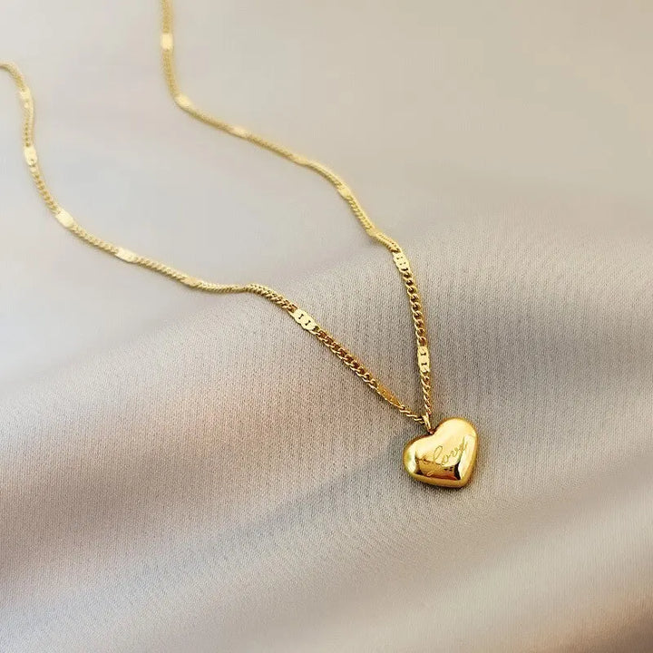 Amelie | Heart Pendant Necklace