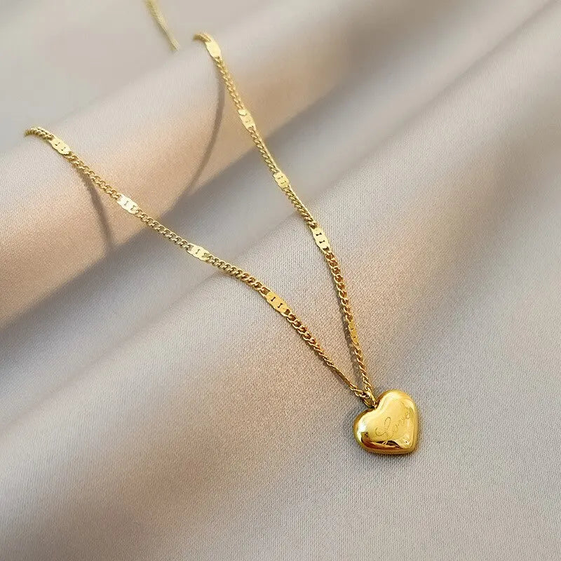 Amelie | Heart Pendant Necklace