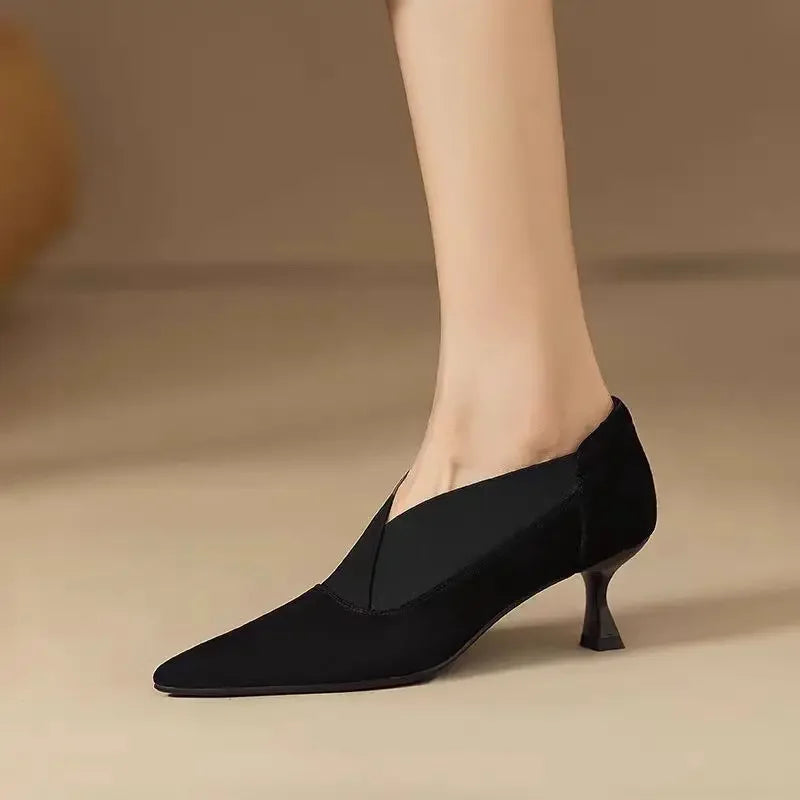 Sanda | Suede Kitten Heels