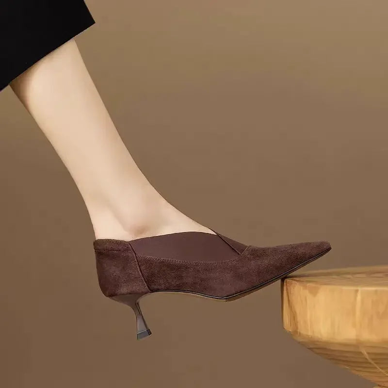 Sanda | Suede Kitten Heels