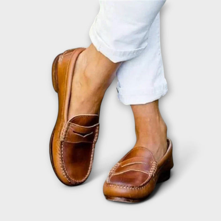 Amira | Classic Loafers