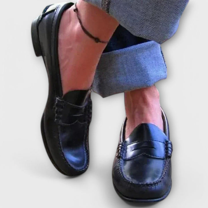 Amira | Classic Loafers