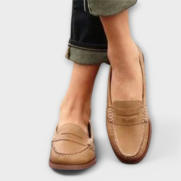 Amira | Classic Loafers