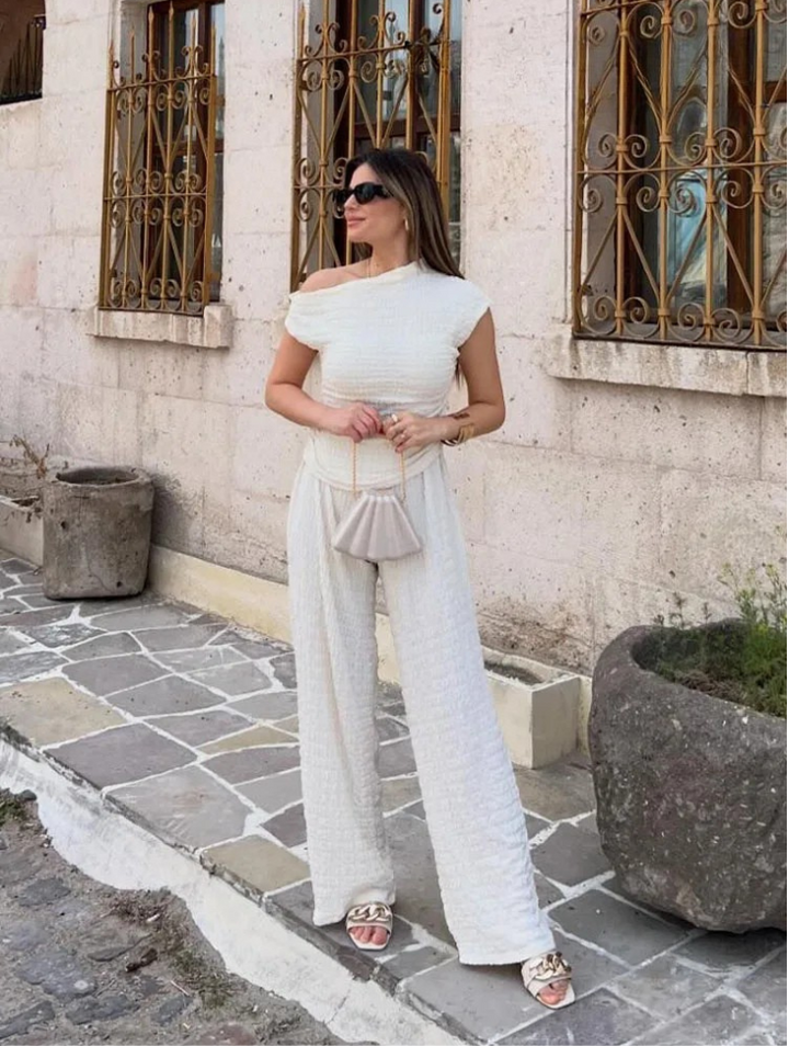 Carmen | Asymmetric Two-Piece Set