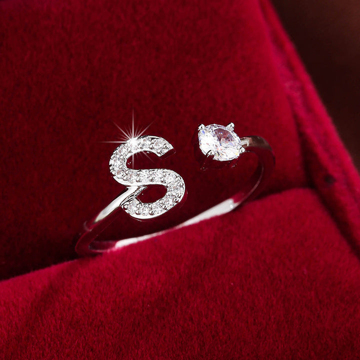 Avery | Initial Ring