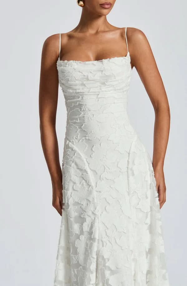 Sera | Lace Maxi Dress